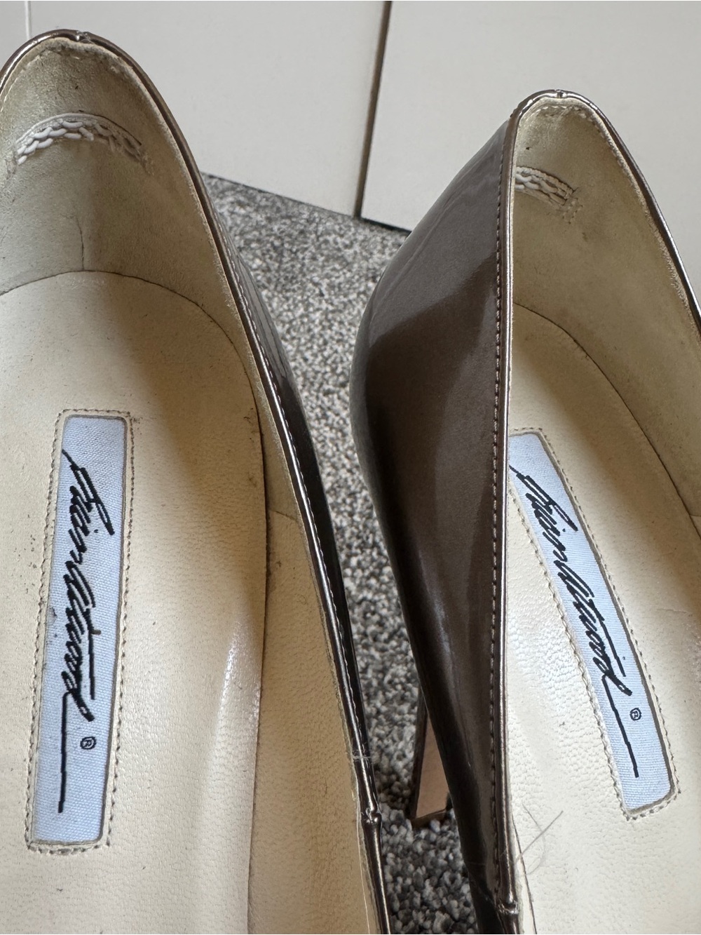 Brian Atwood Patent Leather Platform Pumps Taupe Brown High Heel Sz 8 Made Italy - Picture 4 of 9